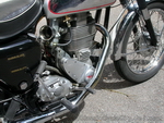 Dateiname=bsa_goldstar_2.jpg
Dateigröße=208KB
Abmessungen: 800x600
hinzugefügt am: 09. Juni 2009 bsa_goldstar_2.jpg