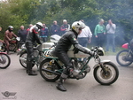 Dateiname=Ducati_750ss_b.JPG
Dateigröße=152KB
Abmessungen: 800x600
hinzugefügt am: 22. September 2007 Ducati_750ss_b.JPG