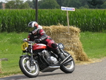 Dateiname=honda_cr750_a.jpg
Dateigröße=260KB
Abmessungen: 800x600
hinzugefügt am: 08. Juli 2007 honda_cr750_a.jpg