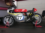 honda_rc166_hailwood_replica_1.jpg