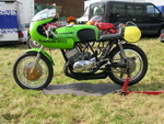 Dateiname=kawasaki_h1_a.JPG
Dateigröße=184KB
Abmessungen: 800x600
hinzugefügt am: 22. September 2007 kawasaki_h1_a.JPG